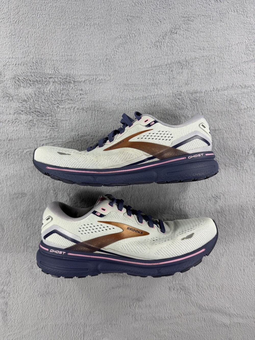Brooks Ghost 15 Womens Size 8.5D Wide Running Shoes White Gray Blue Athletic